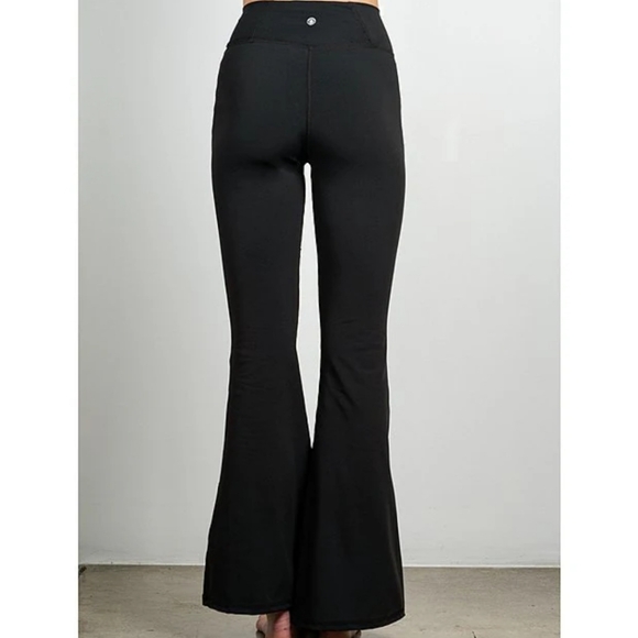 Jala Super Flare Legging - Picture 13 of 14